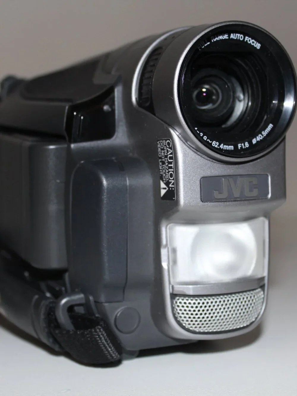 JVC GR-SXM527U SVHS-C Retro Video Camcorder W/ Charger Remote & More *For Parts*